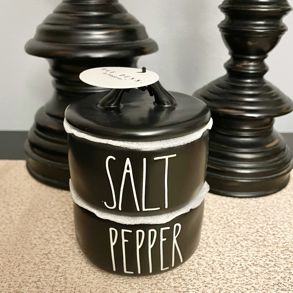 🆕Rae Dunn Ceramic Stackable SALT/PEPPER Cellars - Picture 3 of 4